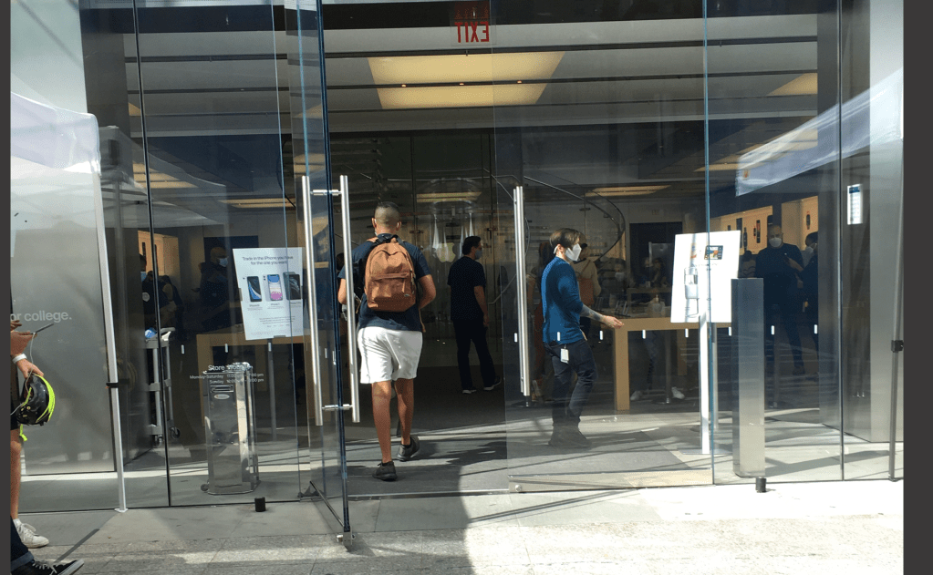 Apple Store in Boston